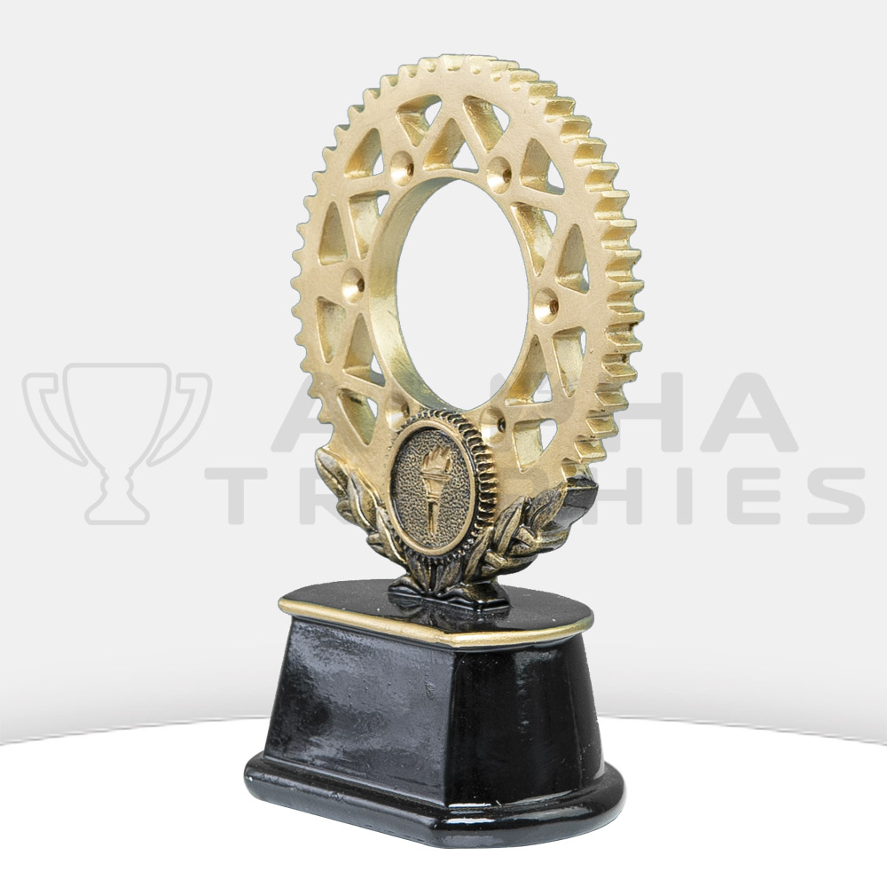 2-motorsport-gear-trophy-side