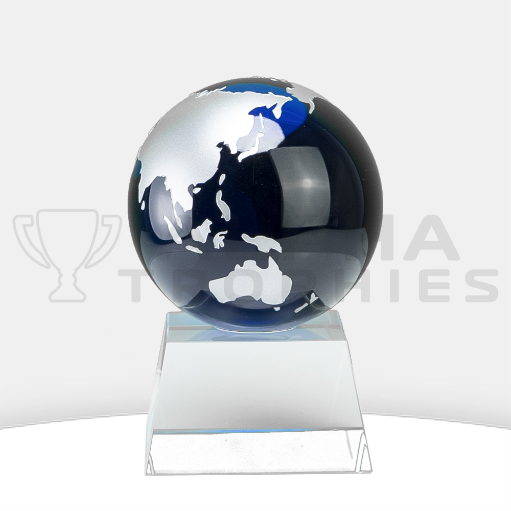 aqua-mini-globe-crystal-front