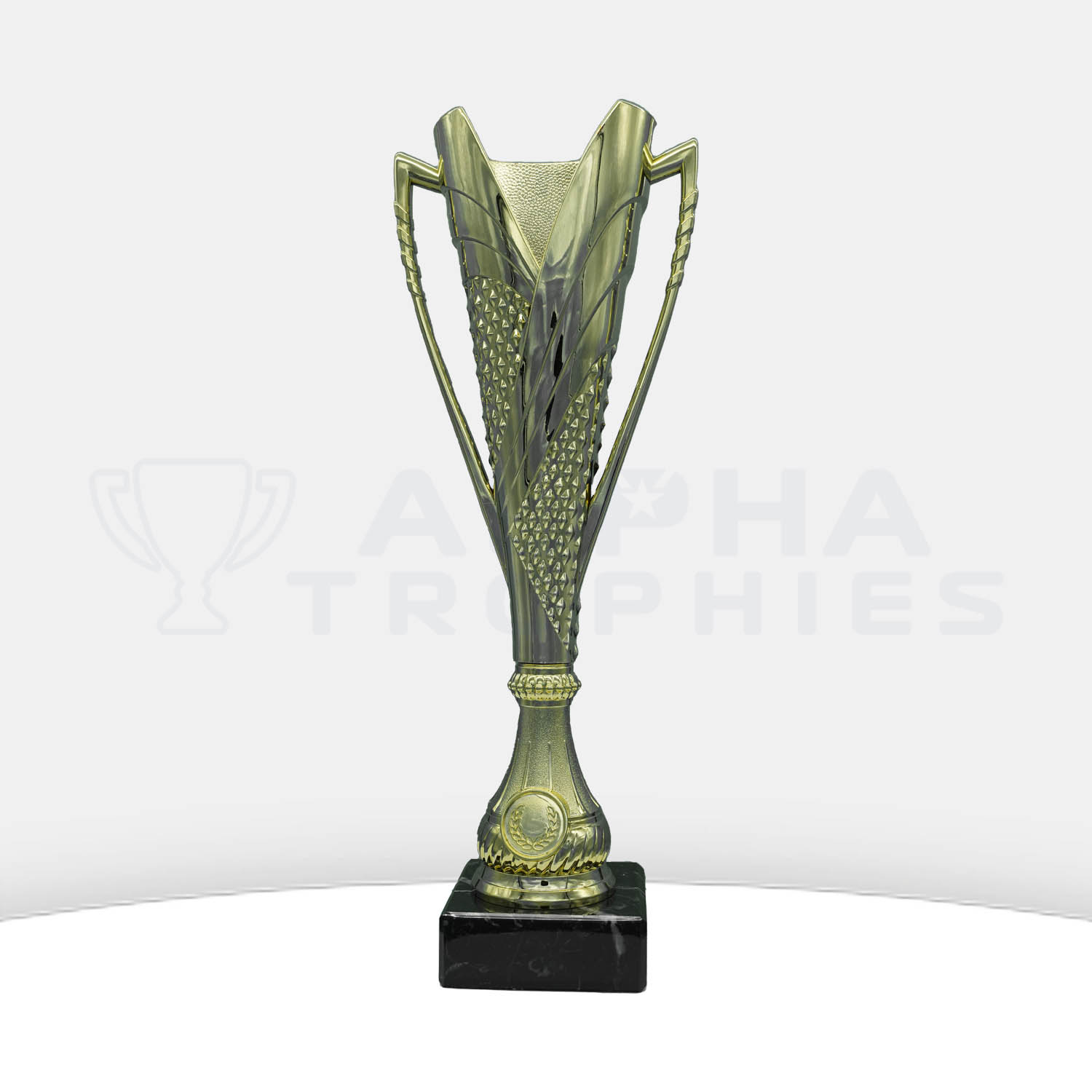 javelin-cup-gold-front