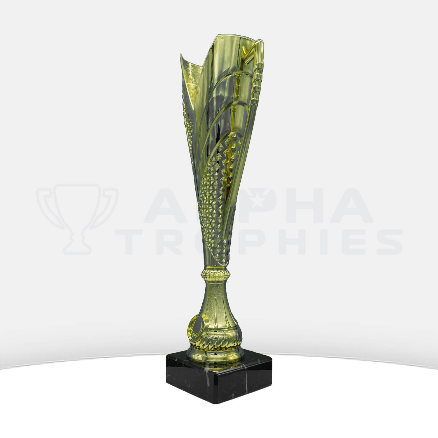 javelin-cup-gold-side