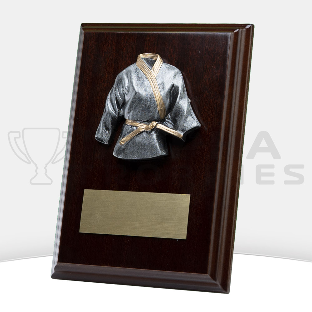 plaque-peak-karate-side