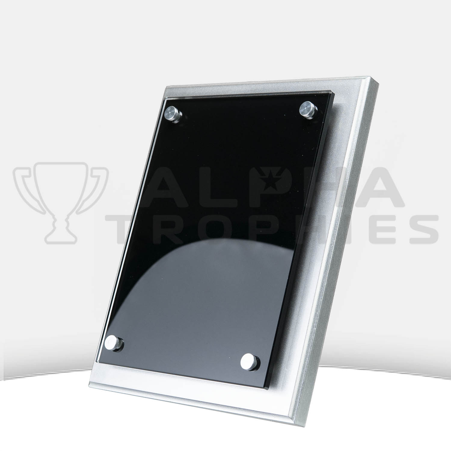 silver-plaque-black-glass-side